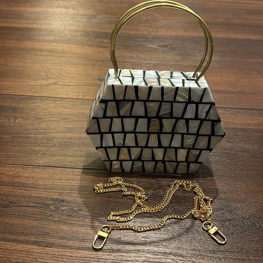 Ramla Mosaic Handmade Moroccan mother pearl Handbag w/ gold color chain/handle. - Picture 10 of 10